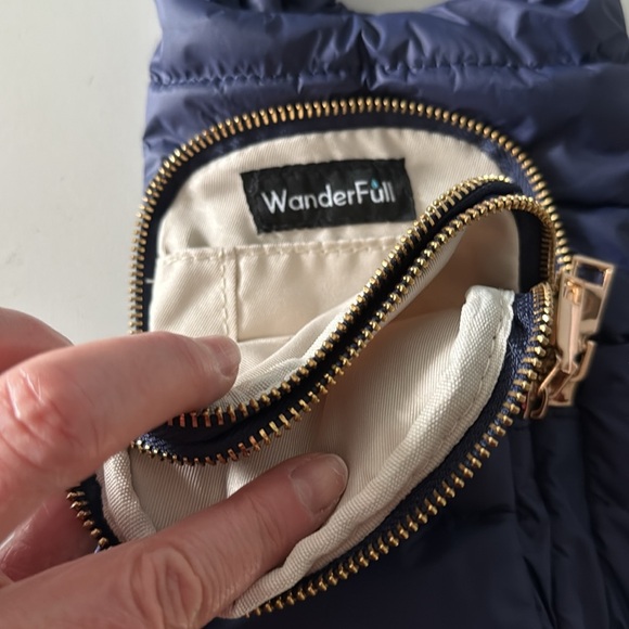 Wanderfull water/ wallet holder. Hydrobag - Picture 4 of 8